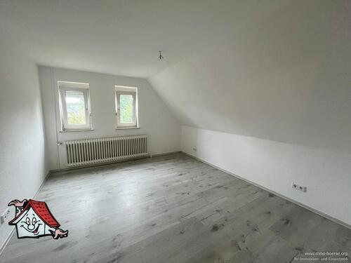 Foto - Ruhig wohnen, modern leben – Renoviertes Einfamilienhaus in Sedelsberg zu vermieten!