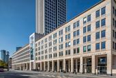 Foto - Arbeitsplätze und Büroräume mit einzigartigem Skyline-Blick - All-in-Miete