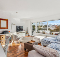 Helle 105m² Wohnung im 1. OG mit Balkon - Bezugsfrei ab sofort - Friedrichsdorf