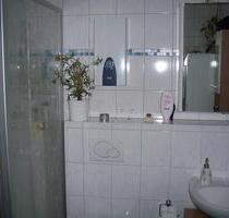 Goddelau: Zwei-Zimmer-Wohnung im Erdgeschoss mit Balkon - Riedstadt