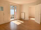 Foto - 125 m², 2 Bäder und Balkon – frisch renovierte 4,5-Zimmer-Wohnung