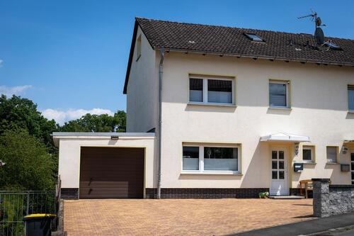 Foto - Doppelhaushälfte in Goßfelden - 450.000,00 EUR Kaufpreis,