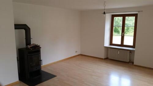 Foto - 4 Zimmer EG Wohnung mit Gartenanteil, EBK, Bad, Gäste-WC, Ofen
