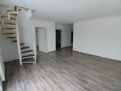 Foto - Bezugsfertige 4 Zimmer Wohnung - 750,00&nbsp;EUR Kaltmiete, ca.&nbsp; 99,40&nbsp;m&sup2;