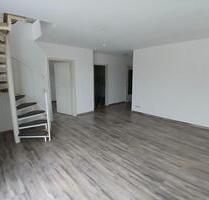 Bezugsfertige 4 Zimmer Wohnung - 750,00&nbsp;EUR Kaltmiete, ca.&nbsp; 99,40&nbsp;m&sup2; in Schkölen (PLZ: 07619)