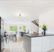 Neuwertige DHH mit 4 Zimmern und Garten in Waldaschaff