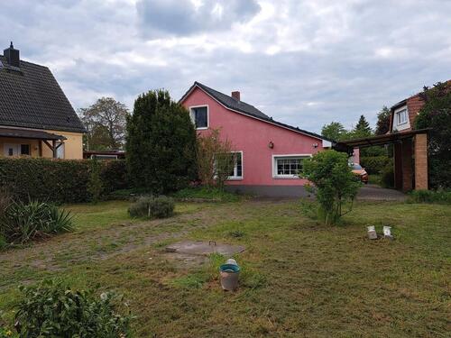 Foto - Charmantes Einfamilienhaus mit großem Garten, Doppelgarage & Ausb