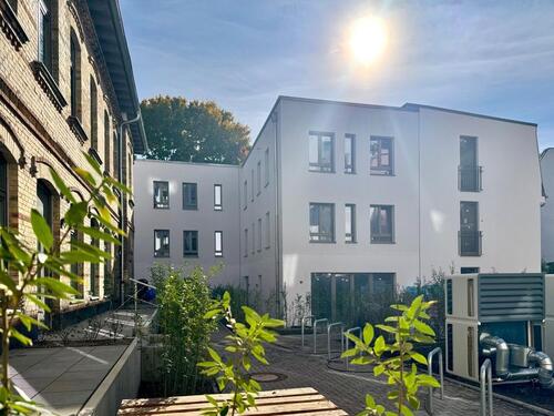 Foto - Erstbezug: Stadthaus mit Dachterrasse und Terrasse