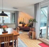 Gemütliche Wohnung mit zusätzlichem Raum unter dem Dach - Remshalden