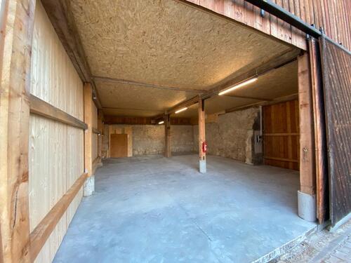 Foto - Lager Garage Oldtimer Wohnwagen Stellplatz