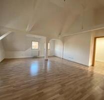 3 Zimmer Dachgeschoss Wohnung - 900,00&nbsp;EUR Kaltmiete, ca.&nbsp; 67,00&nbsp;m&sup2; in Friedberg (Hessen) (PLZ: 61169)