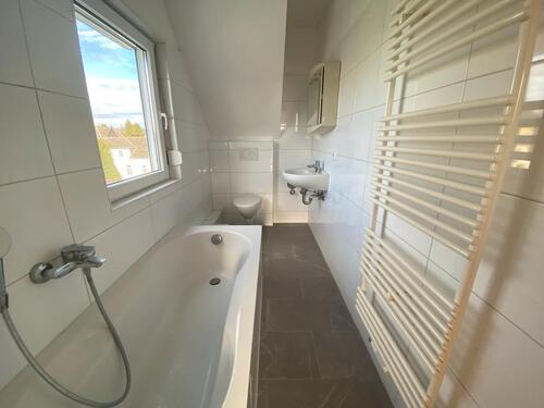 Foto - 3 Zimmer Dachgeschoßwohnung zur Miete in Friedberg (Hessen)