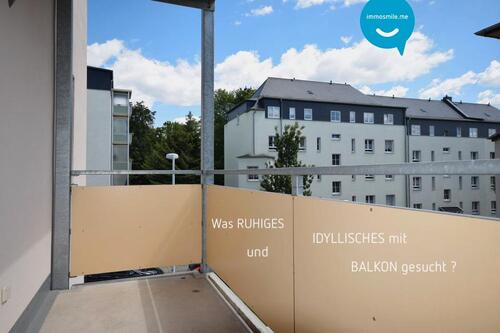 Foto - Laminat • Balkon mit Sonne • 2-Raum • Tageslichtbad mit Wanne • ruhige Lage • jetzt Termin machen!