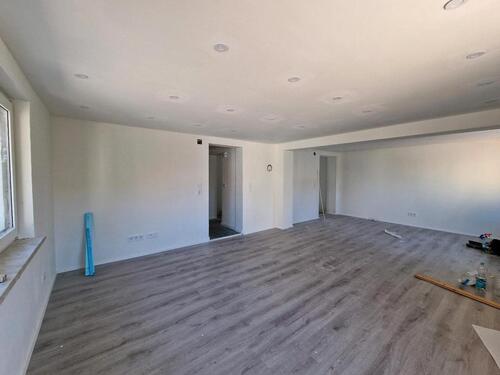 Foto - 6 Zimmer 3x Bad Wohnung in 71292 Friolzheim