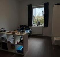 Möbliertes Zimmer in Frauen-WG in Essen – ab Februar