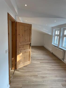 Foto - 1.5 Zimmer Dachgeschoßwohnung zur Miete in Hennigsdorf