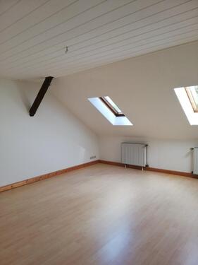 Foto - 3-Raum-Dachgeschosswohnung - 396,00&nbsp;EUR Kaltmiete, ca.&nbsp; 90,00&nbsp;m&sup2;