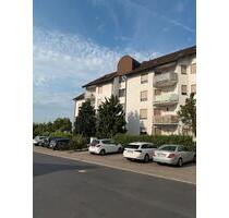 Gemütliche, helle Zweizimmerwohnung mit Balkon & Tiefgaragenplatz - Langenselbold
