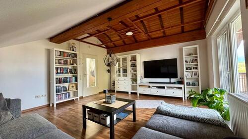 Foto - Schöne 3-Zimmer DG-Wohnung in Wartenberg-Angersbach