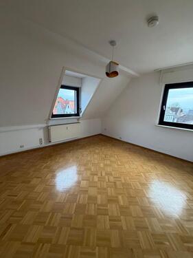 Foto - Großzügige 3-Zimmer Wohnung in Frankfurt mit Balkon und Garage