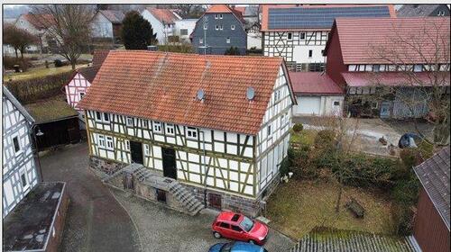 Foto - Fachwerkhaus in GemündenFelda zu verkaufen