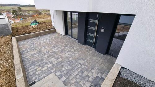 Foto - Moderne 2-Zimmer-Souterrainwohnung mit Terrasse im Neubau