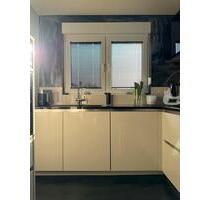 Moderne Wohnung für Grenzgänger: 90m², Süd-Balkon, Klima & Garage - Saarbrücken West