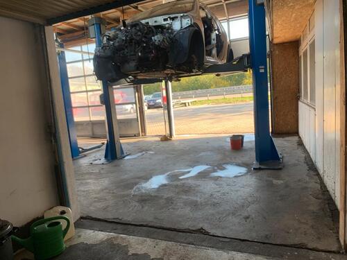 Foto - Kfz Werkstatt zu vermieten - Halle – Lager