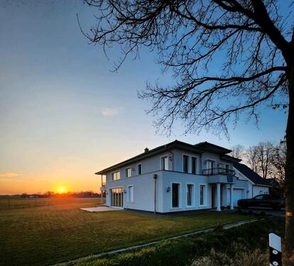 Foto - Luxus Haushälfte 5Zi Bj. 2021 Niedrigenergiehaus