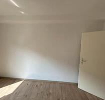 Helle 3 Zimmer Wohnung mit Balkon - Hamm Berge