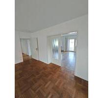 100m2 Wohnung mit Balkon zu vermieten - Arnstein