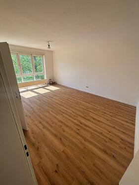 Foto - ☀️ Helle 2-ZKB mit Südwest-Balkon, Stellplatz & Küche 