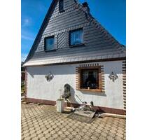 Doppelhaushälfte - 65.000,00&nbsp;EUR Kaufpreis, ca.&nbsp; 90,00&nbsp;m&sup2; in Gelenau/Erzgebirge (PLZ: 09423)