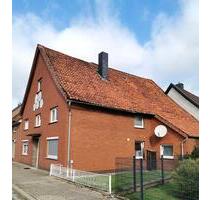 Einfamilienhaus mit 5,5 Zimmern, Garten, neue Heizung & Fenster - Sachsenhagen