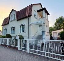 Stilvolle Villa mit Pool & großem Grundstück im Havelland - Rathenow