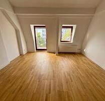 Maxstraße: tolle 2,5-Zi.-Maisonette mit offener Galerie, 2 Bädern und Balkon - Dresden
