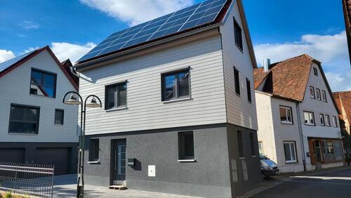 Foto - Freistehendes Haus. Wohnung. Einfamilienhaus