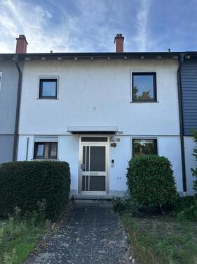 Foto - Renovierungsbedürftiges Reihenhaus in Mannheim Gartenstadt auf Er