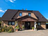 Foto - schönes Einfamilienhaus mit viel Platz