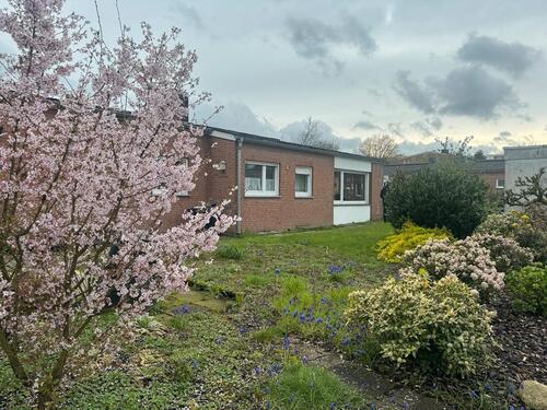 Foto - 6 Zimmer Haus freistehend alt befristet teilweise möbliert zu vermieten