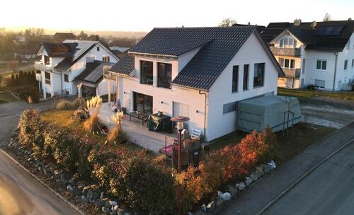 Foto - NeuwertigesExkulsives Einfamilienhaus mit Garten zu vermieten