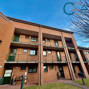 Foto - Gepflegte 2-Zimmer-Wohnung mit Einbauküche und Carport