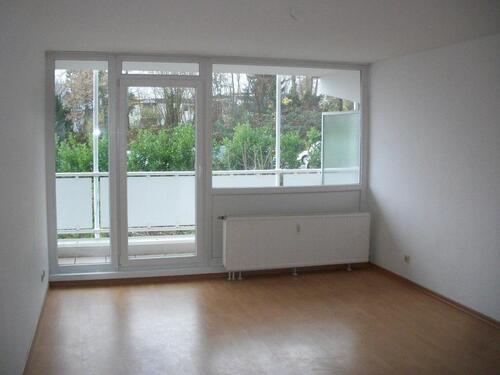 Foto - 2 ZKDusche ca. 58m² 1. Etage 60 Wohneinheiten Breslauer Str.18