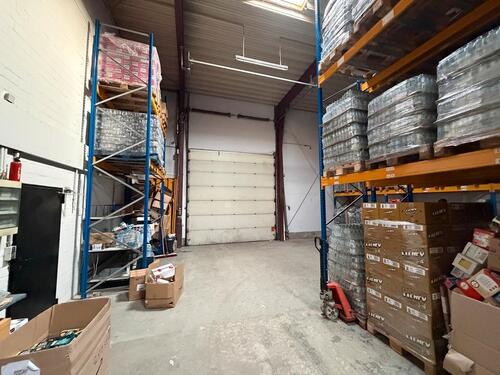 Foto - Lagerhalle Halle Lagerplatz Miethalle Mietobjekt ab sofort