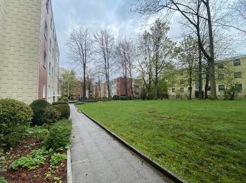 Foto - 3,5 Zimmer Erdgeschosswohnung mit Balkon – 69 m² zu vermieten