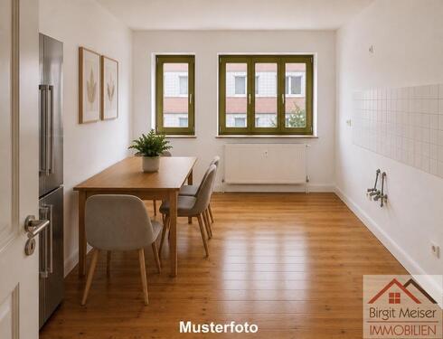 Foto - Barcastraße, Stadtteil Oststadt * Helle 2 Zimmer-Wohnung mit Duschbad, 2. OG, Übergabe nach Komplettrenovierung