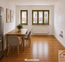 Barcastraße, Stadtteil Oststadt * Helle 2 Zimmer-Wohnung mit Duschbad, 2. OG, Übergabe nach Komplettrenovierung - Schwerin Altstadt