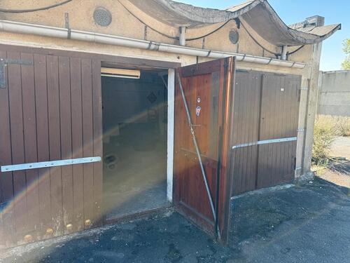 Foto - Hälfte einer Doppel-Garage in gesichertem Garagenhof zu vermieten