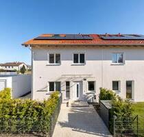 Zum Erstbezug: Hochwertige, energieeffiziente Haushälfte mit Einfamilienhaus-Charakter - Gilching