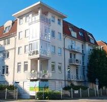 Komfortable Singlewohnung mit Schlafnische, Parkettboden, Fussbodenheizung u. Balkon wartet auf Sie! - Dresden Blasewitz